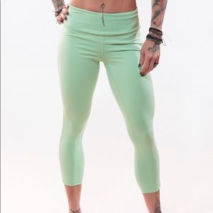 S Savage Barbell - Capri Leggings